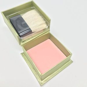 Benefit Makeup - Benefit Dandelion Blush Benefit Makeup - Benefit Dandelion Blush